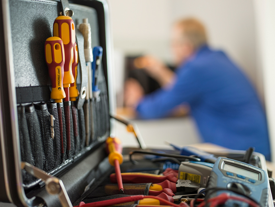 C F022411 bei ONE-Ihr Elektro-Service GmbH in Weiden