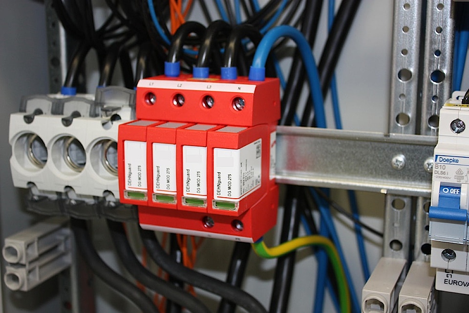 U berspannungsschutz bei ONE-Ihr Elektro-Service GmbH in Weiden