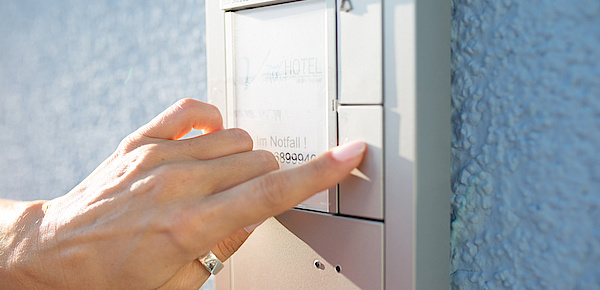 Sprech­anlagen bei ONE-Ihr Elektro-Service GmbH in Weiden