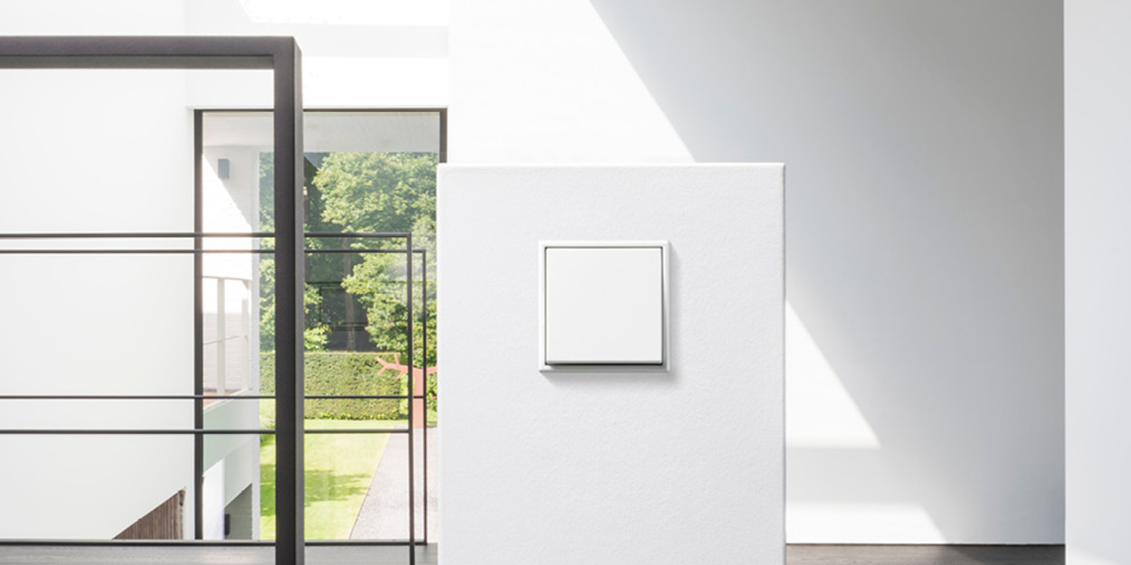 JUNG Schalterprogramme bei ONE-Ihr Elektro-Service GmbH in Weiden